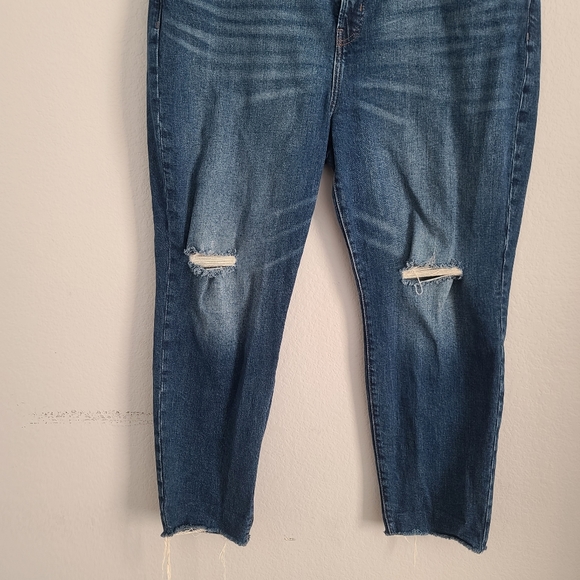 Old Navy O.G straight high rise secret slim-package Distressed Jeans siz… - Picture 6 of 10